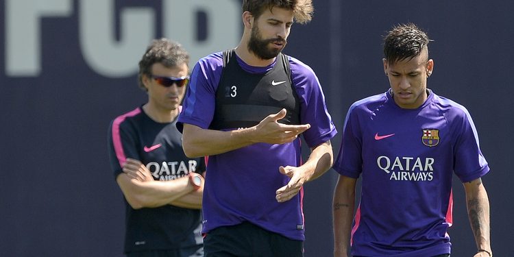 Piqué critica saída de Neymar do Barcelona: 'Acho que a ida ao PSG o prejudicou'