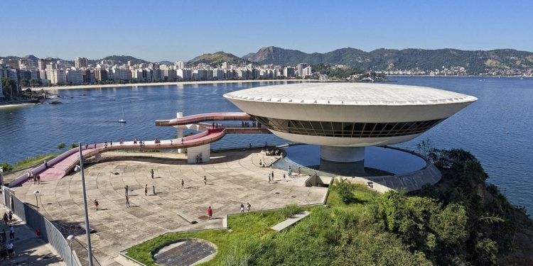 O Museu de Arte Contemporânea (MAC) de Niterói — Foto: Divulgação Destinos Inteligentes