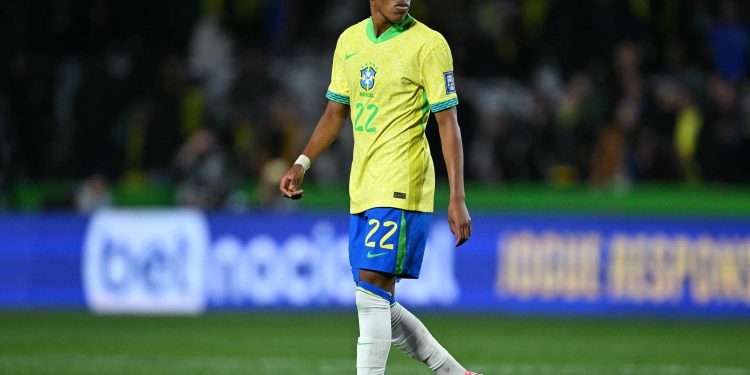 Quem é Estêvão? Craque de 18 anos que brilhou em jogo do Brasil contra a Coreia do Sul