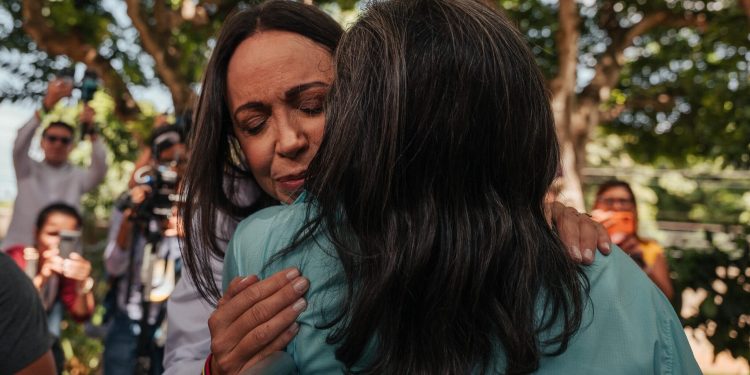 Quem é María Corina Machado, ganhadora do Prêmio Nobel da Paz 2025