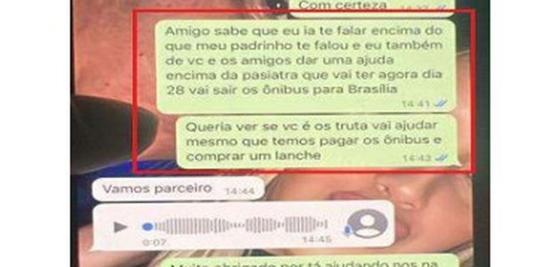 Mensagem mostra pedido para financiar passeata — Foto: Reprodução