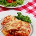 Receita de família: Aprenda a preparar sem complicação uma parmegiana de berinjela com burrata
