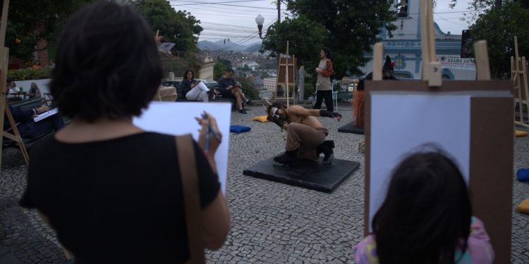 Performance urbana. Artistas vão conduzir apresentação no Aterro do Flamengo — Foto: Divulgação