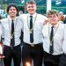 Nova geração. João Victor Maciel (último à direita), de 20 anos, e outros irmãos durante reunião da Ordem DeMolay, voltada para jovens de até 21 anos — Foto: Arquivo pessoal