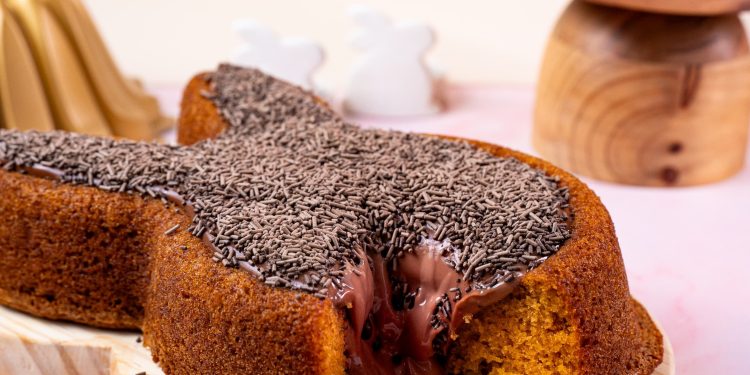 Sem tempo? Descubra o bolo de cenoura que vai matar a sua fome em poucos minutos