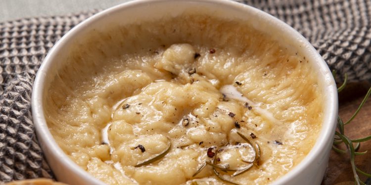 Só tem banana em casa? Aprenda receita de antepasto feito com a casca da fruta