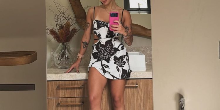 Look de Ana Castela repercute nas redes e reforça tendência de moda democrática — Foto: Reprodução Instagram
