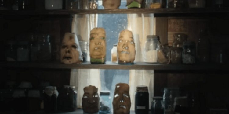 Cena de 'Monstro: a história de Ed Gein' — Foto: Reprodução/Netflix
