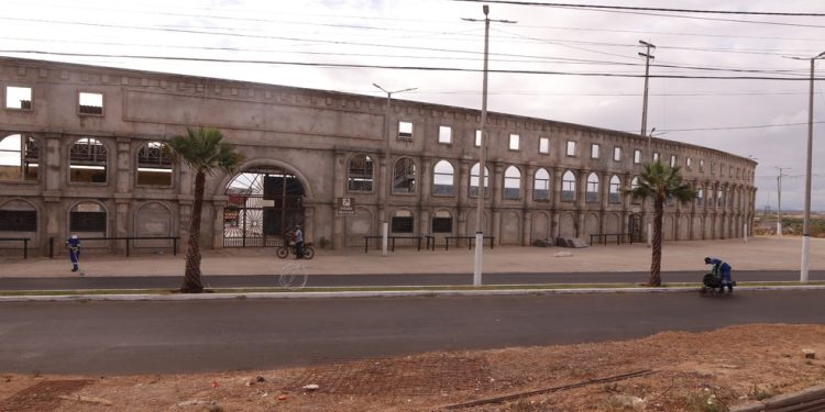 Estádio no Ceará tem fachada inspirada no Coliseu — Foto: Gilberto Ferreira