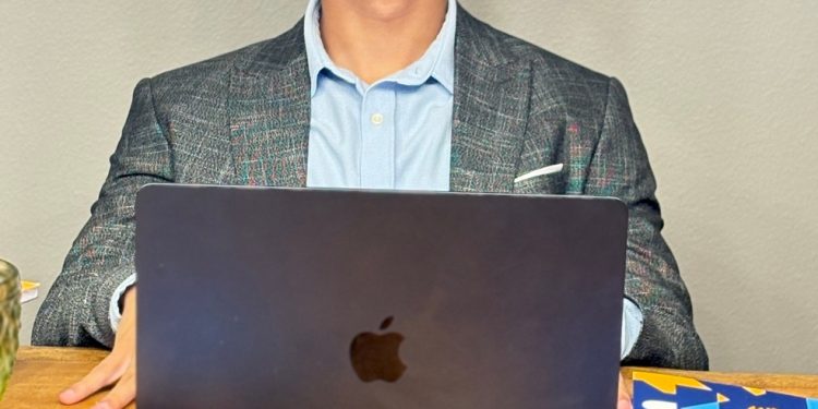 Edson Urubatan Filho, fundador da EDLEV Consulting, acredita no poder do empreendedorismo jovem para mudar o mundo — Foto: Divulgação