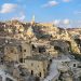 Os Sassi di Matera, região histórica da cidade italiana que foi restaurada e reocupada e hoje é um dos destinos mais promissores da Itália — Foto: Renata Izaal