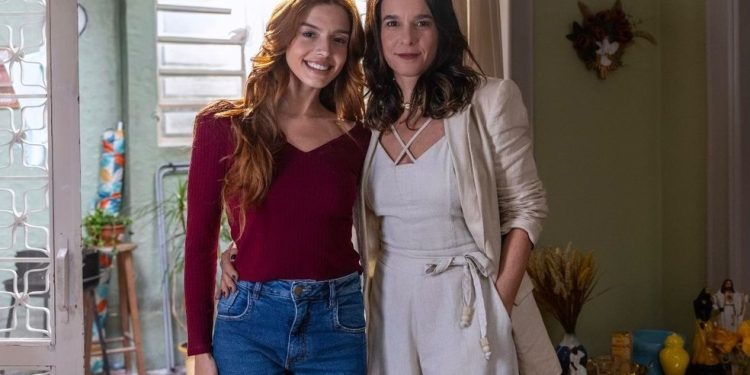 Giovanna Lancellotti e Maria Fortuna — Foto: Divulgação