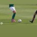 'Deuses do futebol estão torcendo pelo Flamengo', ironiza Textor, após Pulgar não ser expulso em final da Libertadores com Palmeiras