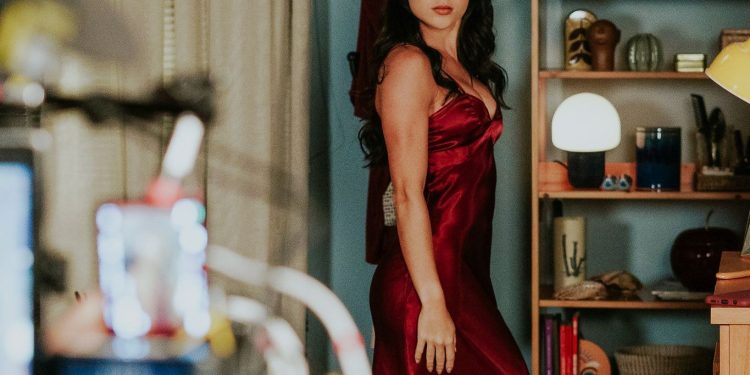 'Tudo por uma segunda chance': Descubra como assistir as novelas verticais da Globo
