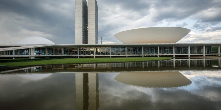 Centrão saliva pelo ‘xerife dos mercados’