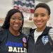 Jayden Bailey e sua mãe, London Elie — Foto: Joe Rexrode / The Athletic