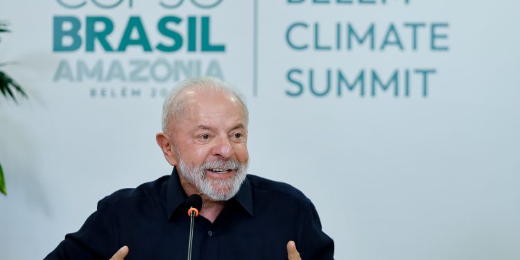 Cúpula dos líderes começa hoje em Belém, com desafio de reduzir emissões e acelerar medidas de adaptação
