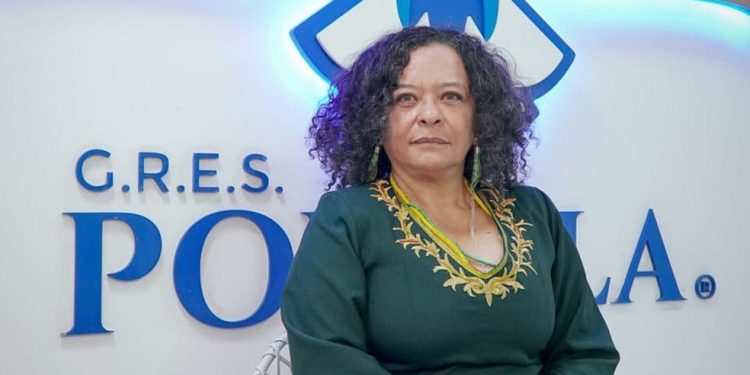 Parceria de Ana Maria Gonçalves com a Portela rendeu enredo em 2024 — Foto: Gil Lira/Divulgação