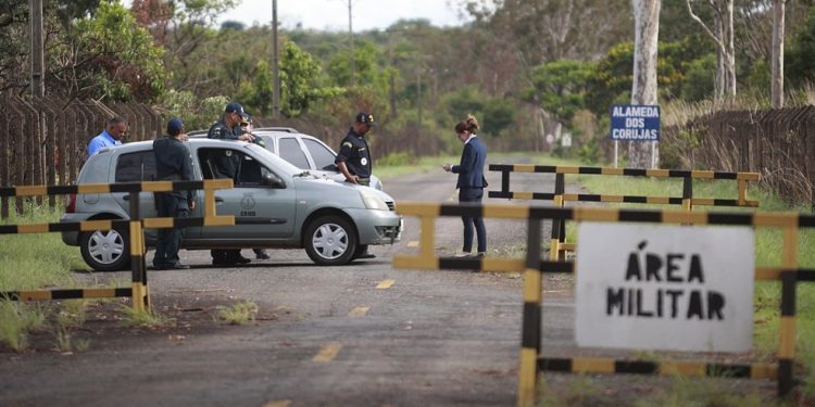 Área onde Garnier cumpre prisão no Distrito Federal é cercada por vegetação nativa — Foto: Cristiano Mariz/O GLOBO