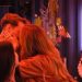 Sarah Andrade e Bruno se beijam no 'Túnel do amor' — Foto: Reprodução/Globoplay