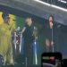 Carlinhos Brown, Caetano e Dua Lipa em show em São Paulo: cantora participou de manifesto contra cambistas — Foto: Mariana Rosário
