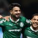 A dupla Flaco López e Vitor Roque — Foto: Cesar Greco/Palmeiras