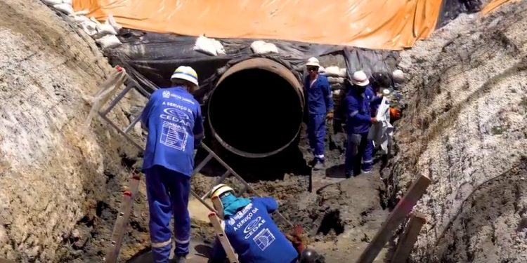 Mais de 500 profissionais irão trabalhar em 100 serviços ligados a manutenção do Sistema Guandu — Foto: Reprodução
