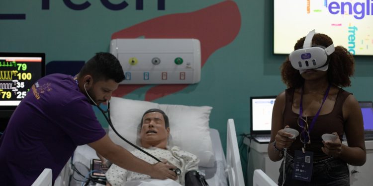 Medicina real praticada em pacientes virtuais