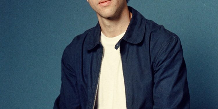 Zeca Veloso: voz em falsete e canções que vão do soul ao samba — Foto: Divulgação/Elisa Maciel