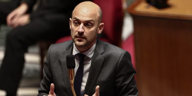 O ministro de Relações Exteriores da França, Jean-Noël Barrot, pede sanções da UE contra a plataforma Shein — Foto: Thibaud Moritz/AFP