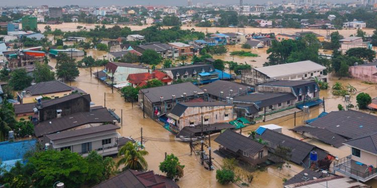 Mortes por inundações no sul da Tailândia chegam a 33, diz governo