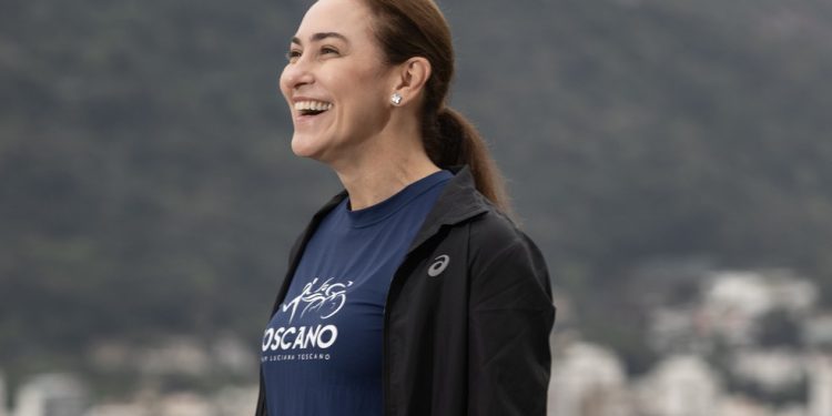 Renée Assayag, de 50 anos, vai correr de azul no dia 9 de novembro para chamara atenção para os sintomas da diabetes 1. — Foto: Ana Branco/O Globo
