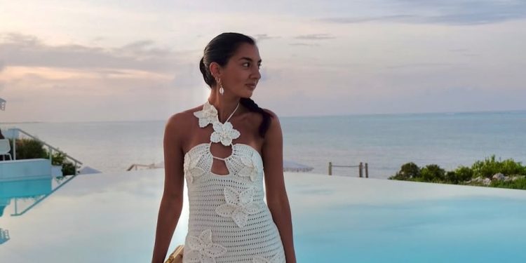 Avisha Tewani — Foto: Reprodução Instagram