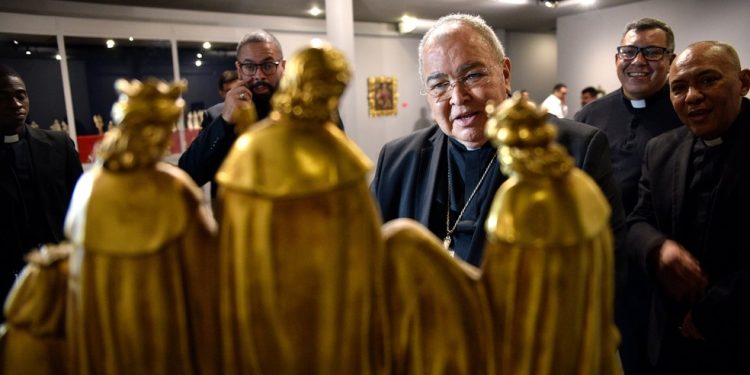 Dom Orani na abertura da 1ª Exposição Arquidiocesana de Presépios — Foto: Arquidiocese do Rio de Janeiro/Gustavo Oliveira