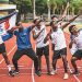 Equipe do Santa Monica foi medalhista e imitou pose do campeão olímpico Usain Bolt — Foto: Lana Costa