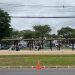 Poucos apoiadores de Bolsonaro estão na PF na manhã de domingo — Foto: Bruna Lessa