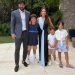 Patricia Abravanel encantou ao posar com o marido e os filhos — Foto: Reprodução Instagram