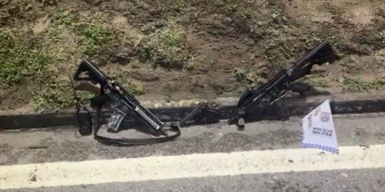 Armas apreendidas durante a ação — Foto: Reprodução