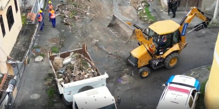 Estado dá continuidade na Operação Barricada Zero e chega a 210 toneladas de obstáculos removidos em cinco regiões — Foto: Divulgação/ Governo do Estado