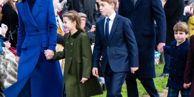 Príncipe William explicou por que George, Charlotte e Louis não usam celular — Foto: Getty Images