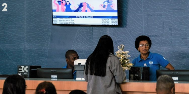 Acolhe Baixada: para ter acesso ao programa, basta ir à Clínica da Família mais perto de casa para receber o encaminhamento — Foto: Divulgação/Governo do Estado do Rio