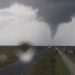 Câmera de trânsito flagra passagem de tornado no sul da Flórida — Foto: Reprodução
