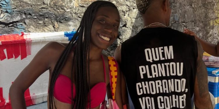 Nicolly Martins se envolveu em polêmica sobre atendimento em Salvador — Foto: Reprodução Instagram