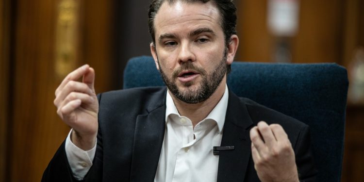 Dario Durigan, Secretário-Executivo do Ministério da Fazenda, é um dos cotados pelo mercado para substituir Farnando Haddad à frente do Ministério da Fazenda — Foto: Brenno Carvalho / Agência O Globo