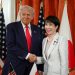 O presidente dos EUA, Donald Trump, e a primeira-ministra do Japão, Sanae Takaichi — Foto: Kiyoshi Ota / POOL / AFP