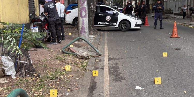 Tentativa de assalto aconteceu em Botafogo por volta de meio-dia de segunda-feira — Foto: Alexandre Cassiano