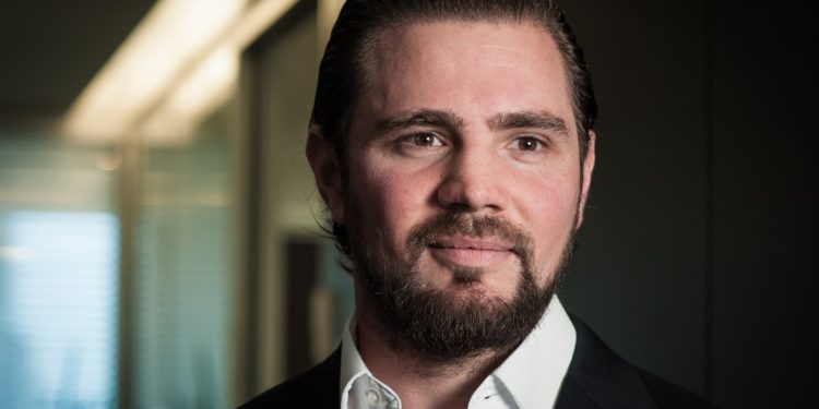 Vorcaro passa sua segunda noite na prisão e advogados impetram nesta manhã um habeas corpus