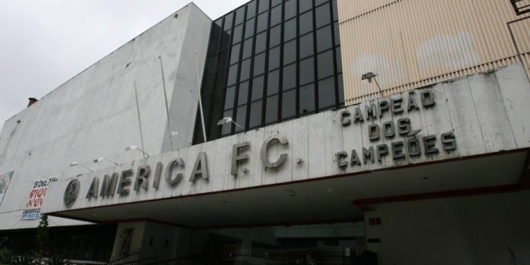 Sede do América F.C, na Rua Campos Sales, na Tijuca — Foto: Berg Silva / Agência O Globo
