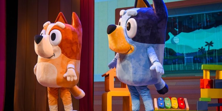 “Bluey ao vivo – Diversão em família!” chega ao Teatro Claro Mais — Foto: Divulgação