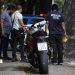 Tentativa de assalto no Humaitá com um policial e dois assaltantes baleados — Foto: Alexandre Cassiano / Agência O Globo